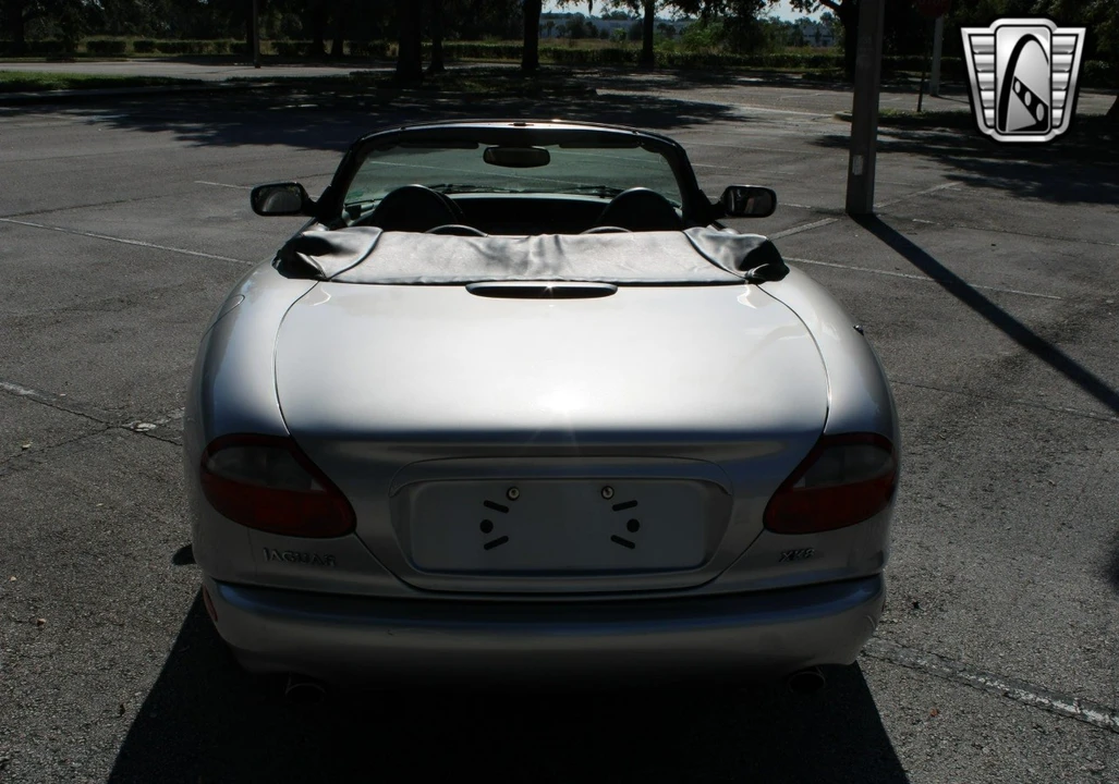 1999 Jaguar X100 XK8 - Image 11 of 12