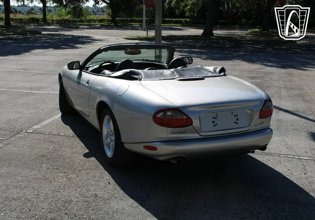 1999 Jaguar X100 XK8 - Image 8 of 12