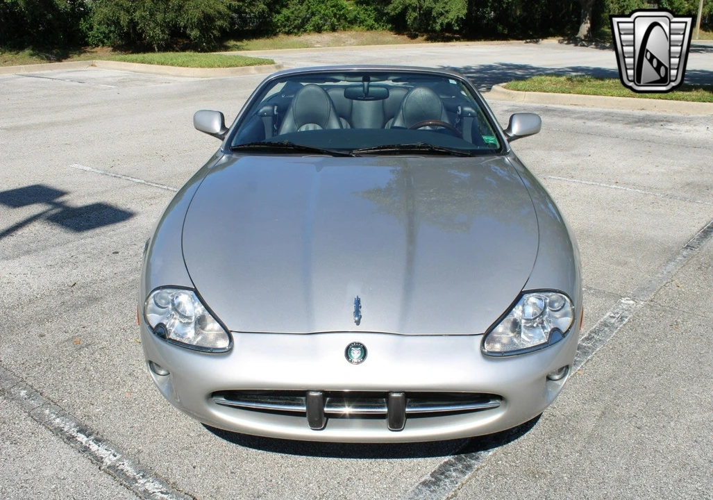 1999 Jaguar X100 XK8 - Image 9 of 12