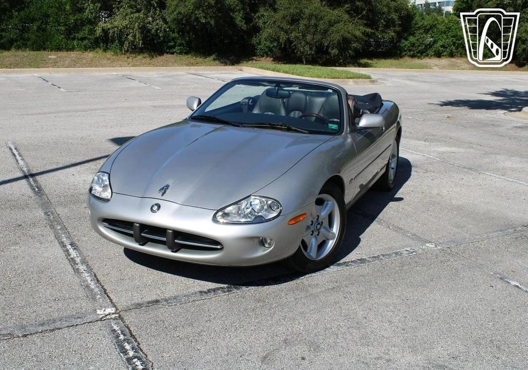 1999 Jaguar X100 XK8 - Image 5 of 12