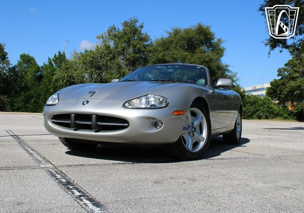 1999 Jaguar X100 XK8 - Image 4 of 12