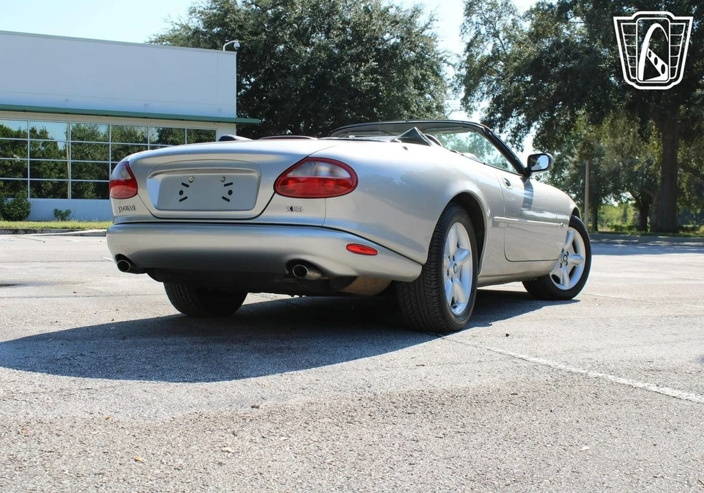 1999 Jaguar X100 XK8 - Image 10 of 12