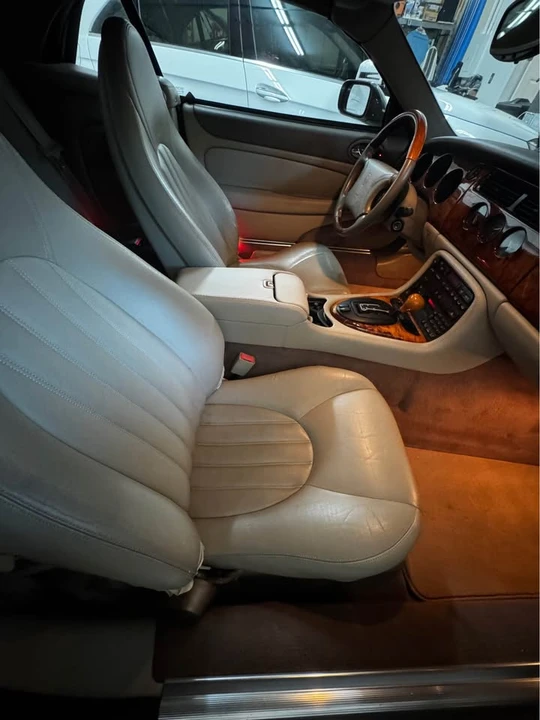 1999 Jaguar X100 XK8 - Image 6 of 9