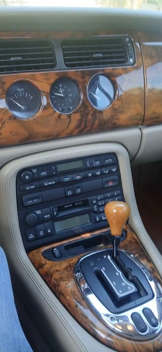 1999 Jaguar X100 XK8 - Image 11 of 11