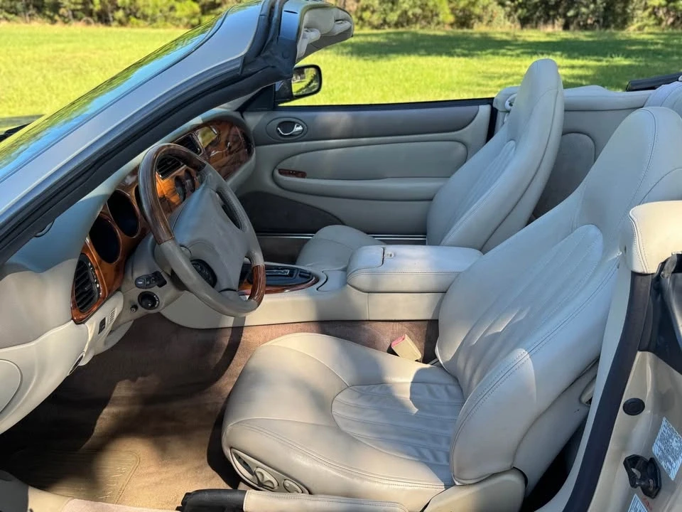 1999 Jaguar X100 XK8 - Image 9 of 20