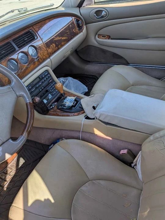 1999 Jaguar X100 XK8 - Image 5 of 5