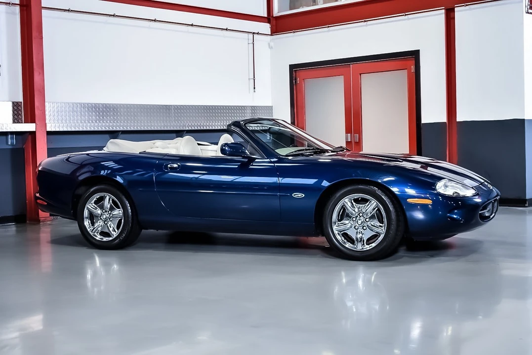 1999 Jaguar X100 XK8 - Image 12 of 30