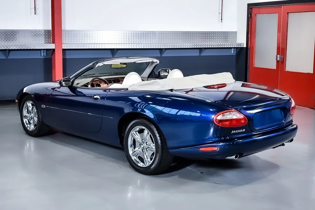 1999 Jaguar X100 XK8 - Image 19 of 30