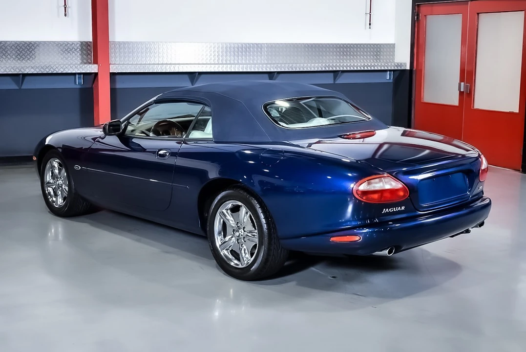 1999 Jaguar X100 XK8 - Image 27 of 30