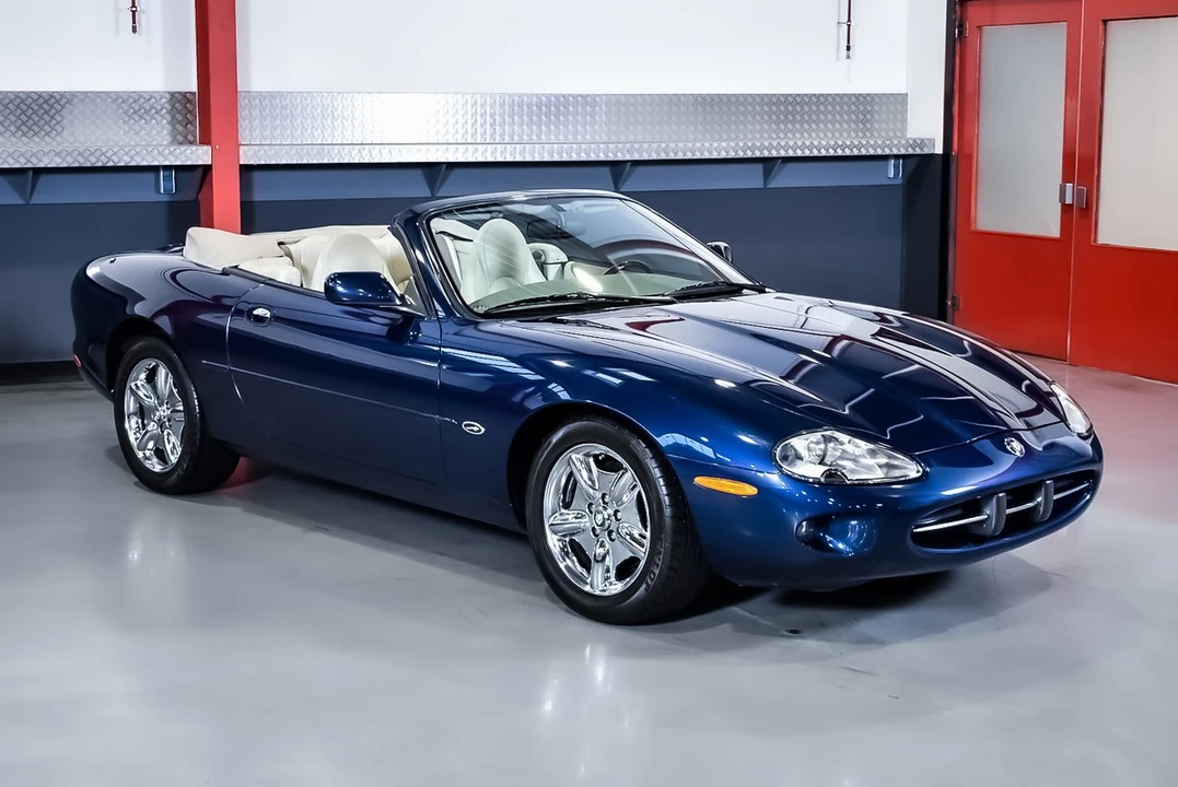 1999 Jaguar X100 XK8 - Image 7 of 30