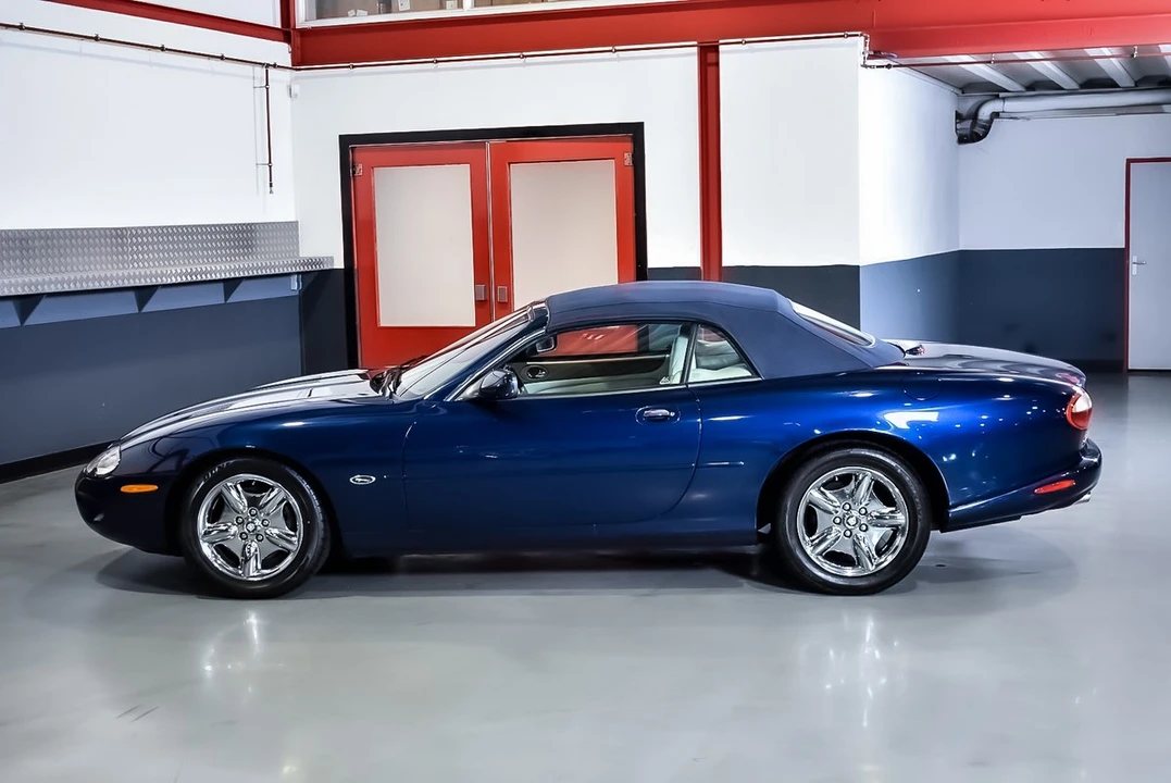1999 Jaguar X100 XK8 - Image 29 of 30
