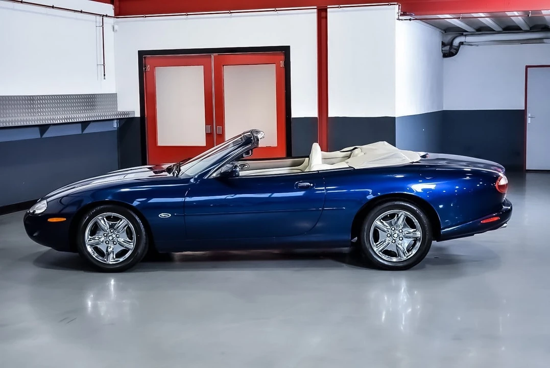 1999 Jaguar X100 XK8 - Image 23 of 30