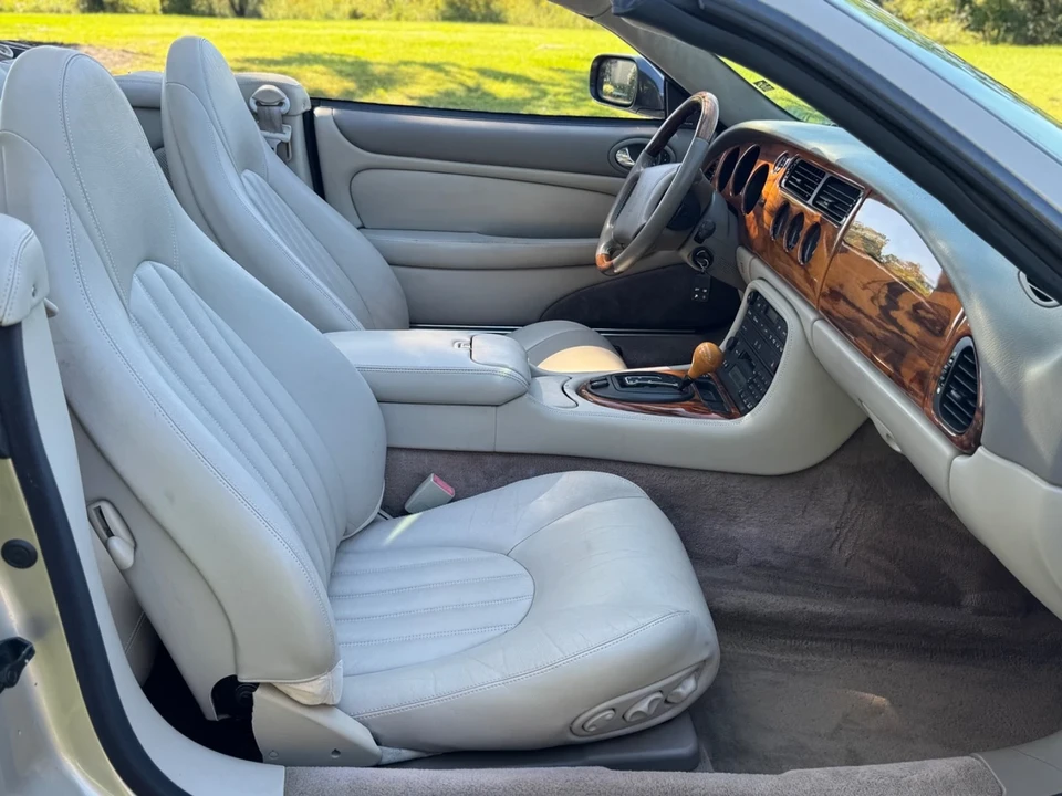 1999 Jaguar X100 XK8 - Image 13 of 20
