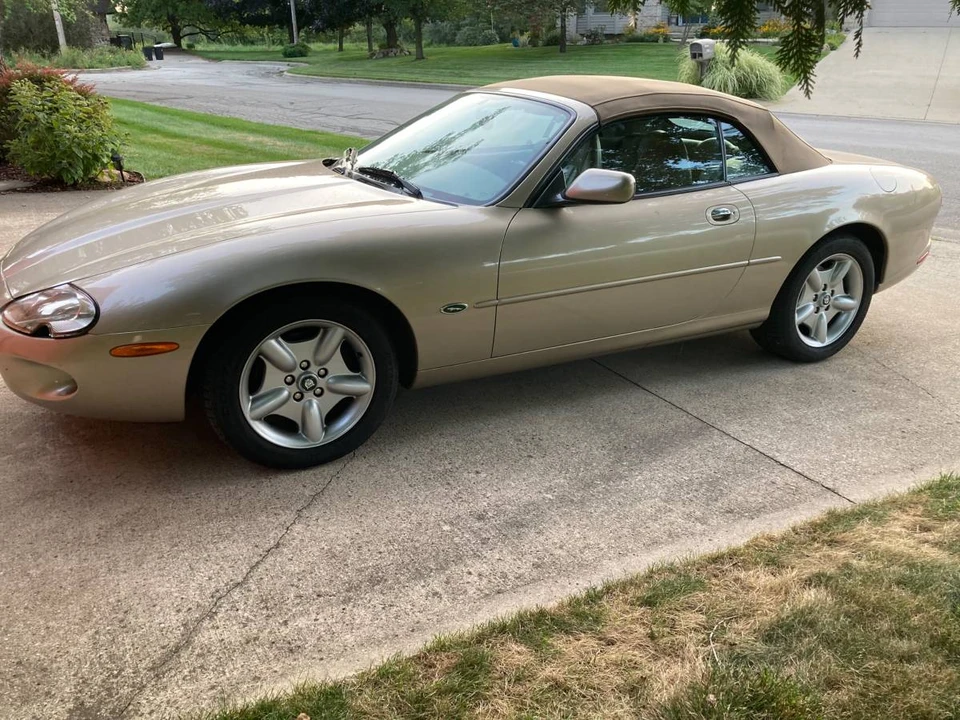 1999 Jaguar X100 XK8 - Image 3 of 4