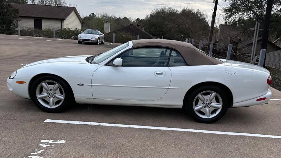 1999 Jaguar X100 XK8 - Image 16 of 23