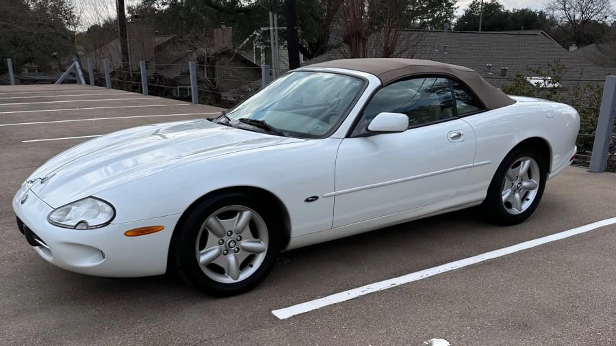1999 Jaguar X100 XK8 - Image 17 of 23