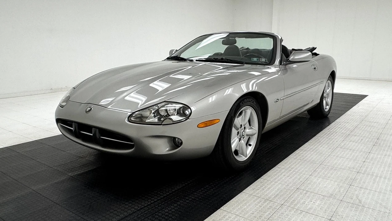 1999 Jaguar X100 XK8 - Image 2 of 12