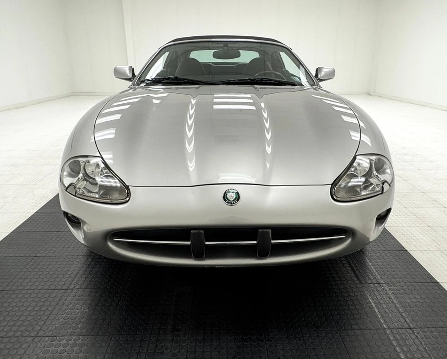 1999 Jaguar X100 XK8 - Image 11 of 12