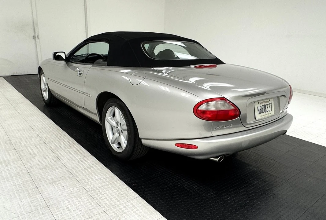 1999 Jaguar X100 XK8 - Image 5 of 12