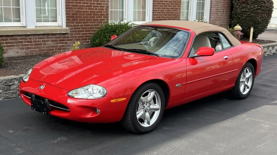 1999 Jaguar X100 XK8 - Image 4 of 10