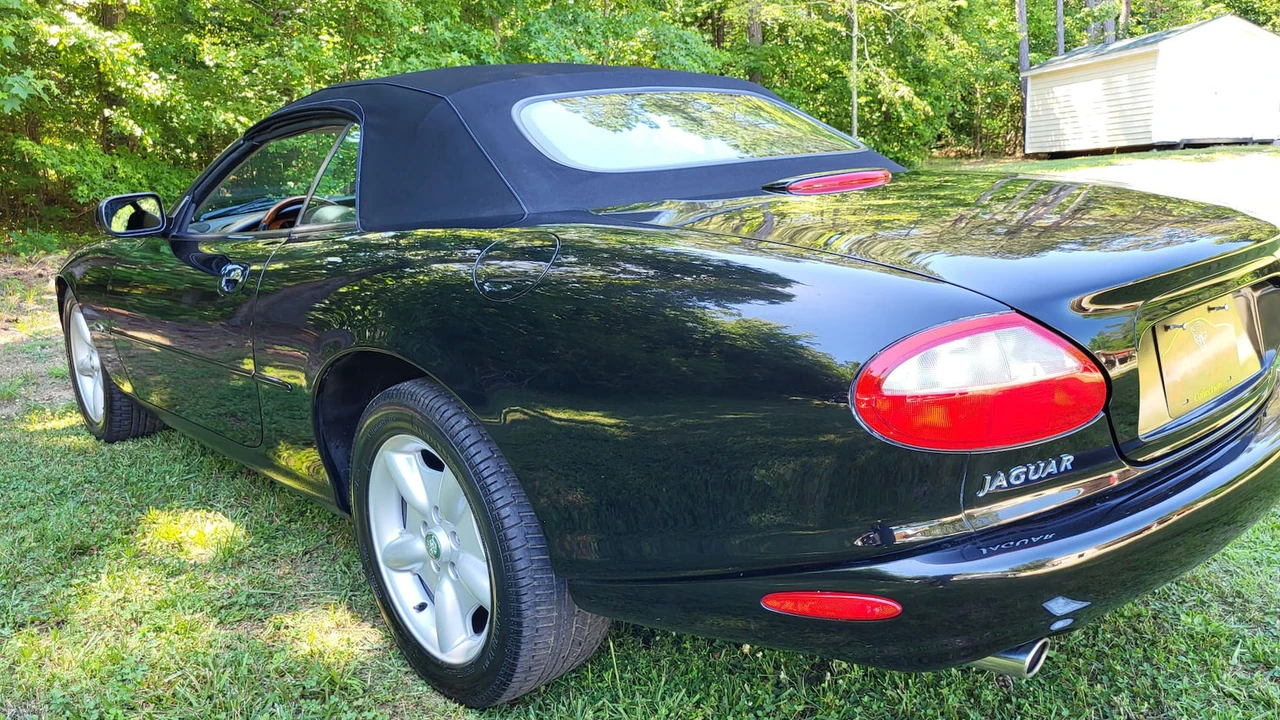 1999 Jaguar X100 XK8 - Image 11 of 14