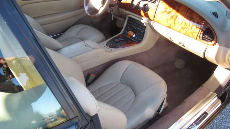 1999 Jaguar X100 XK8 - Image 2 of 4