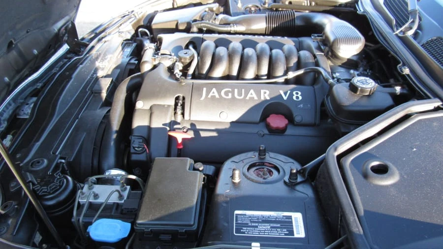 1999 Jaguar X100 XK8 - Image 4 of 4