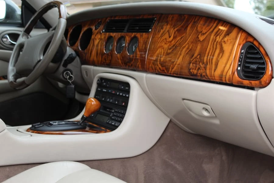 1999 Jaguar X100 XK8 - Image 6 of 8