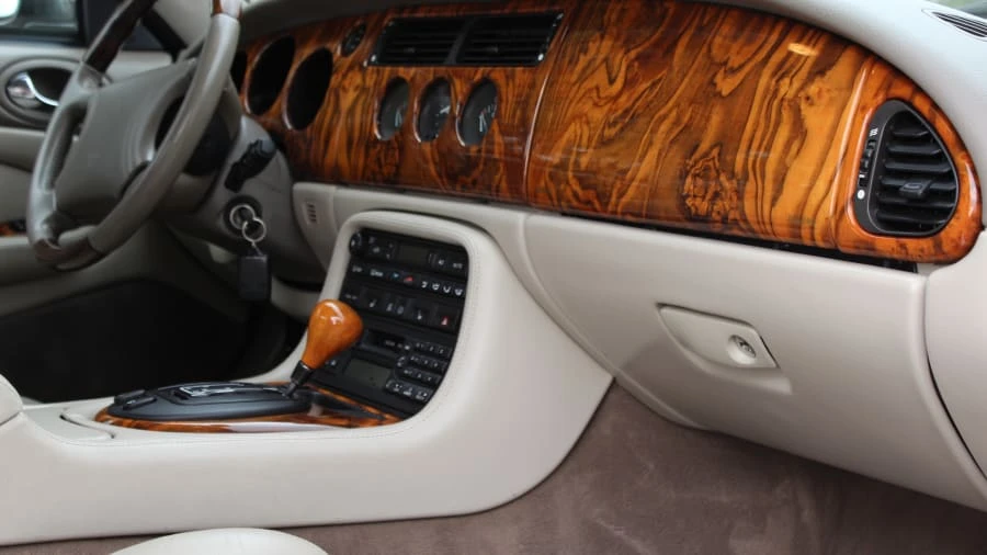 1999 Jaguar X100 XK8 - Image 6 of 8