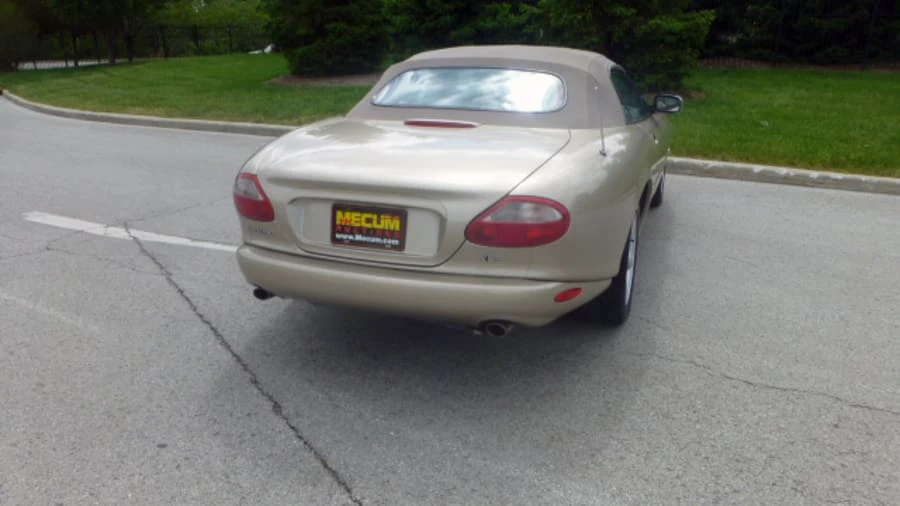 1999 Jaguar X100 XK8 - Image 4 of 6