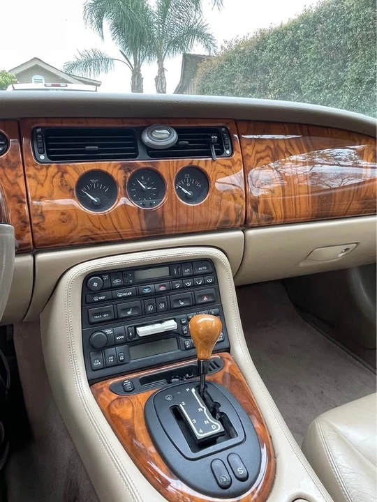 1999 Jaguar X100 XK8 - Image 6 of 8