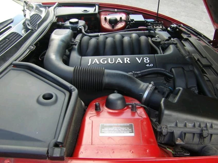 1999 Jaguar X100 XK8 - Image 2 of 3