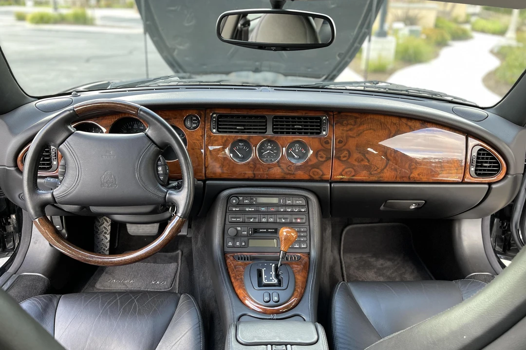 1999 Jaguar X100 XK8 - Image 9 of 12