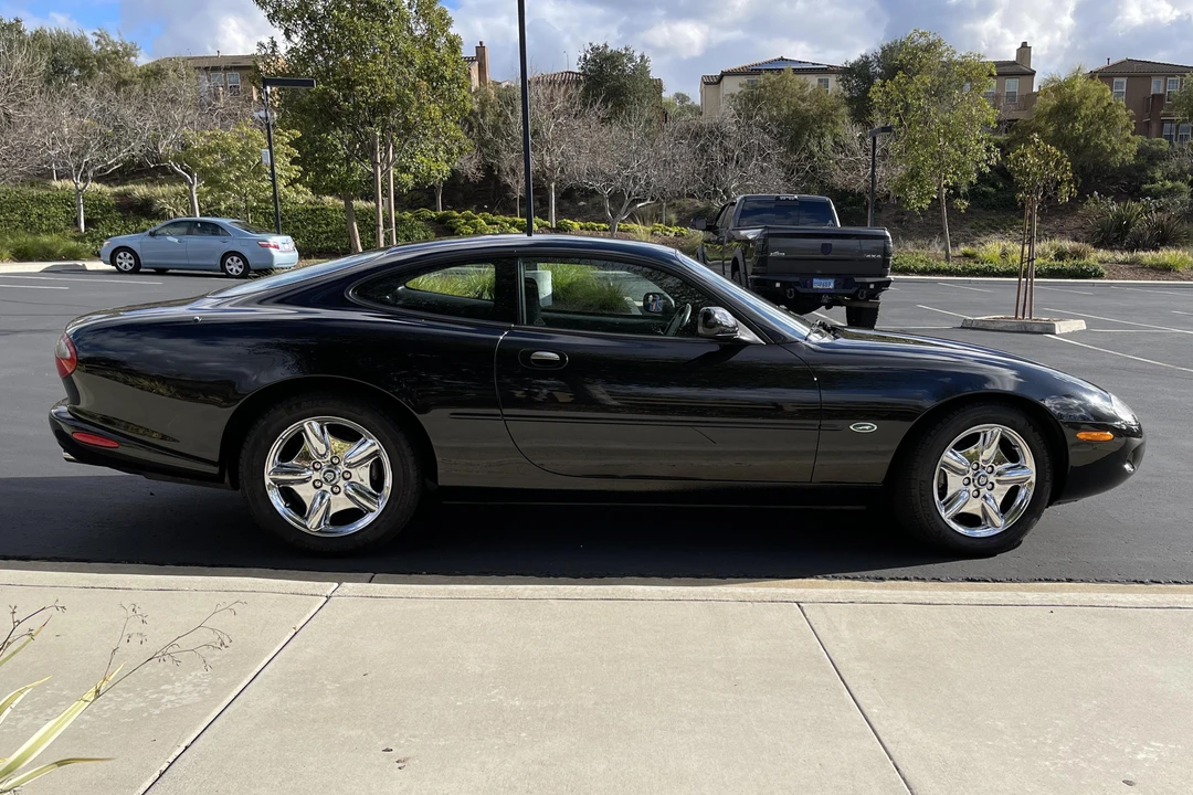 1999 Jaguar X100 XK8 - Image 3 of 12