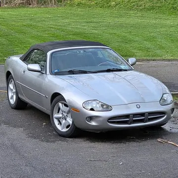 1999 Jaguar XK8