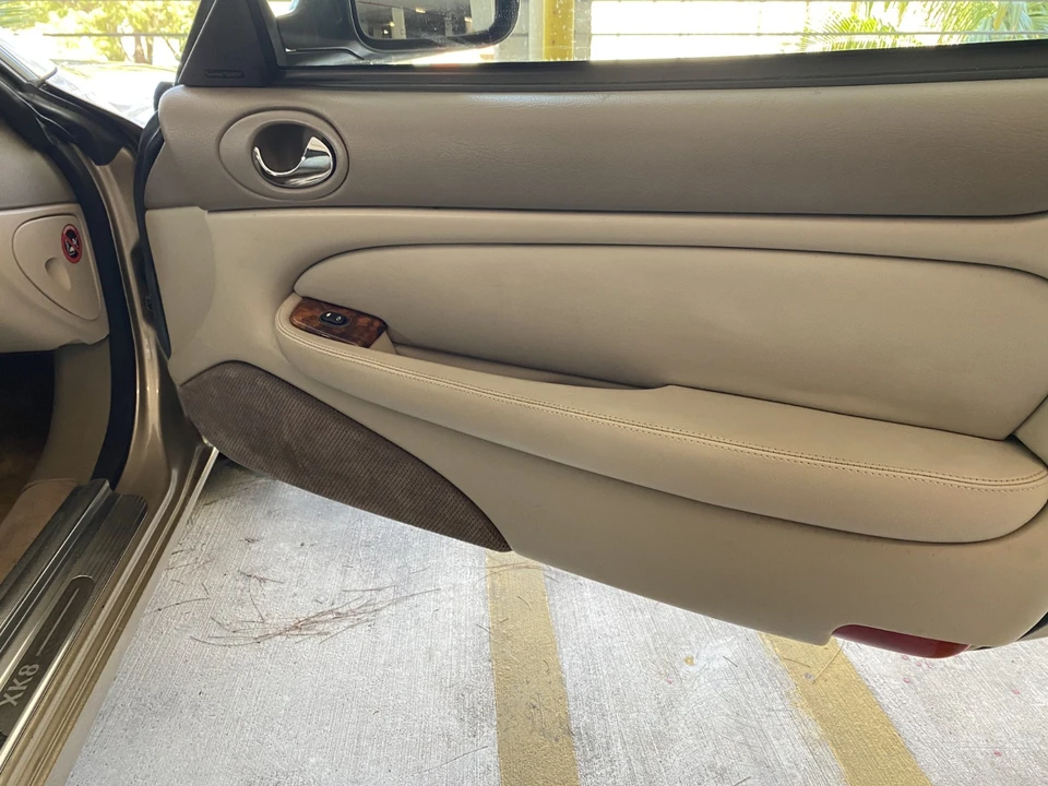 1999 Jaguar X100 XK8 - Image 9 of 27