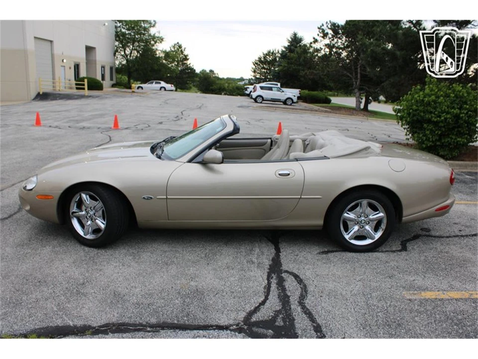 1999 Jaguar X100 XK8 - Image 22 of 31