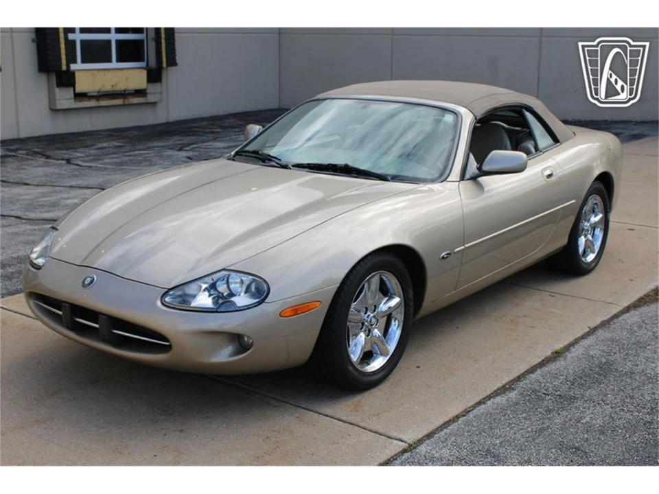 1999 Jaguar X100 XK8 - Image 8 of 31
