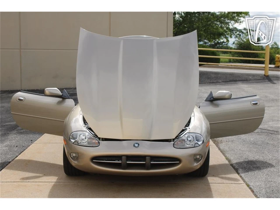 1999 Jaguar X100 XK8 - Image 9 of 31