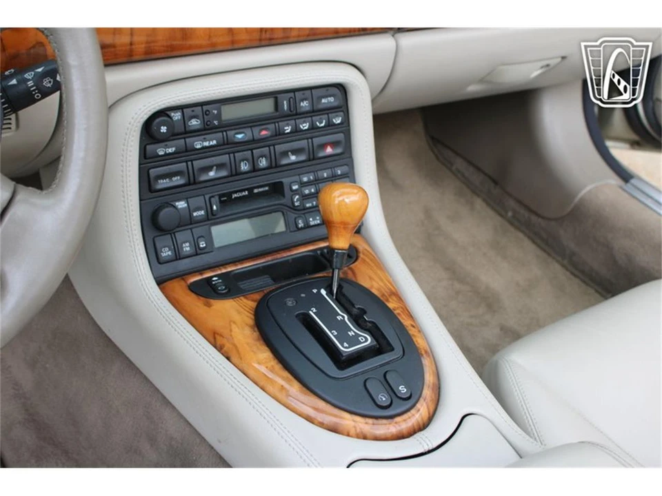 1999 Jaguar X100 XK8 - Image 14 of 31