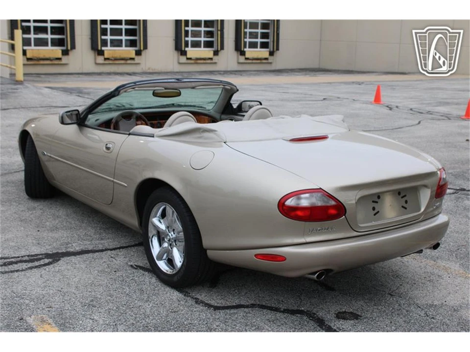 1999 Jaguar X100 XK8 - Image 4 of 31