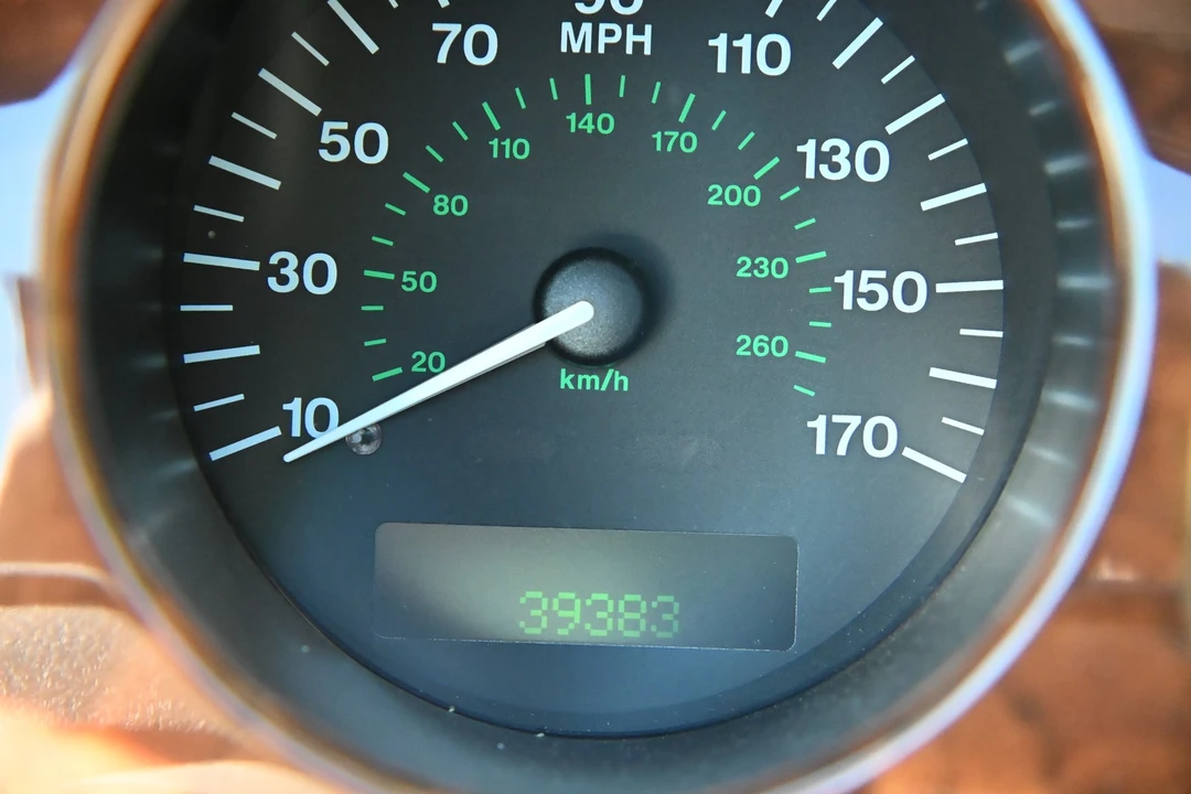 1999 Jaguar X100 XK8 - Image 12 of 31