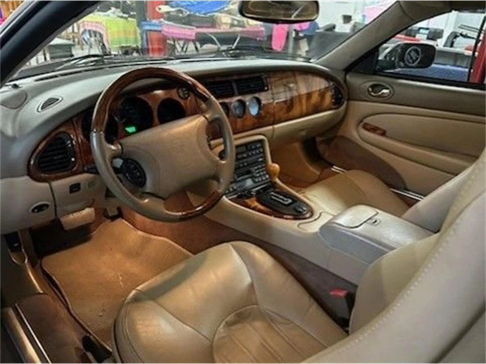 1999 Jaguar X100 XK8 - Image 5 of 8