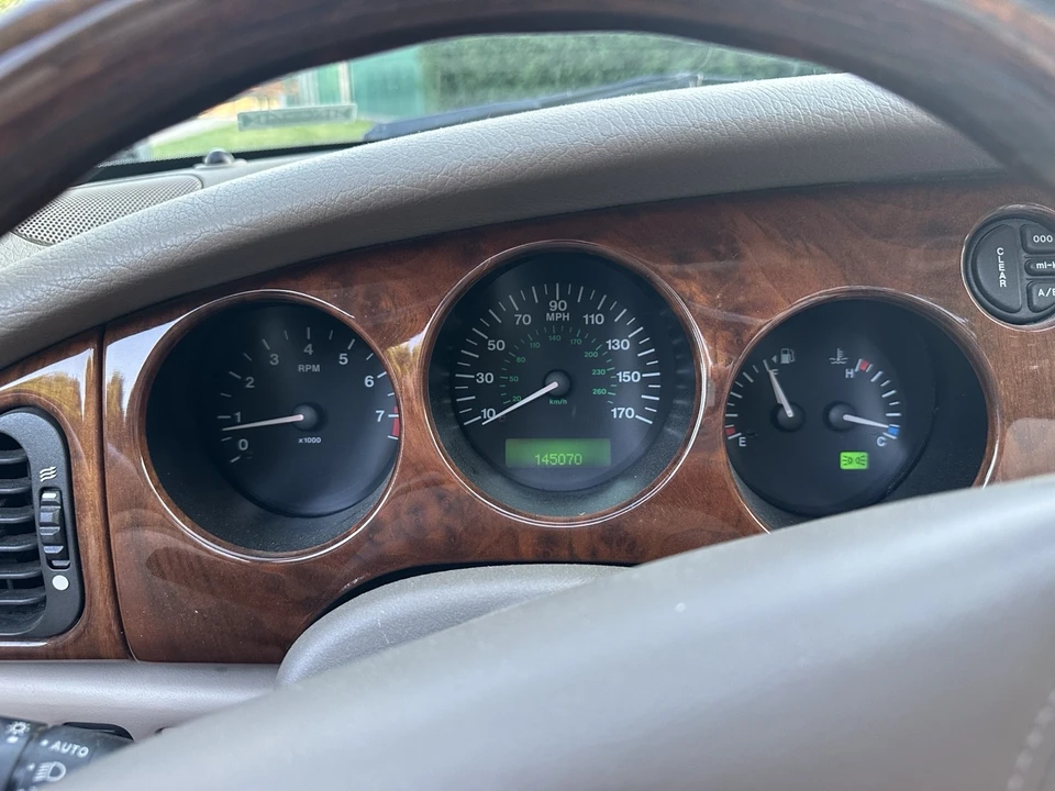 1999 Jaguar X100 XK8 - Image 15 of 27