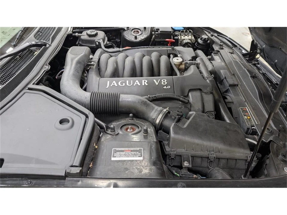 1999 Jaguar X100 XK8 - Image 10 of 10