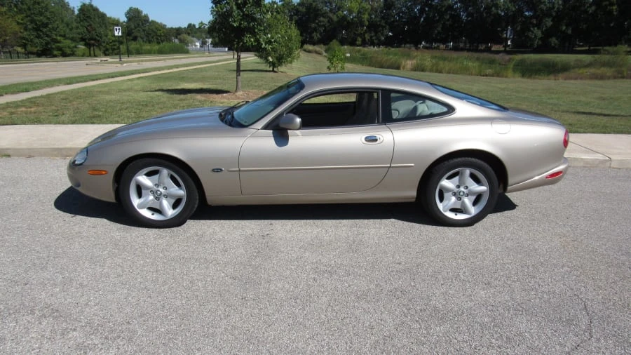 1999 Jaguar X100 XK8 - Image 2 of 8