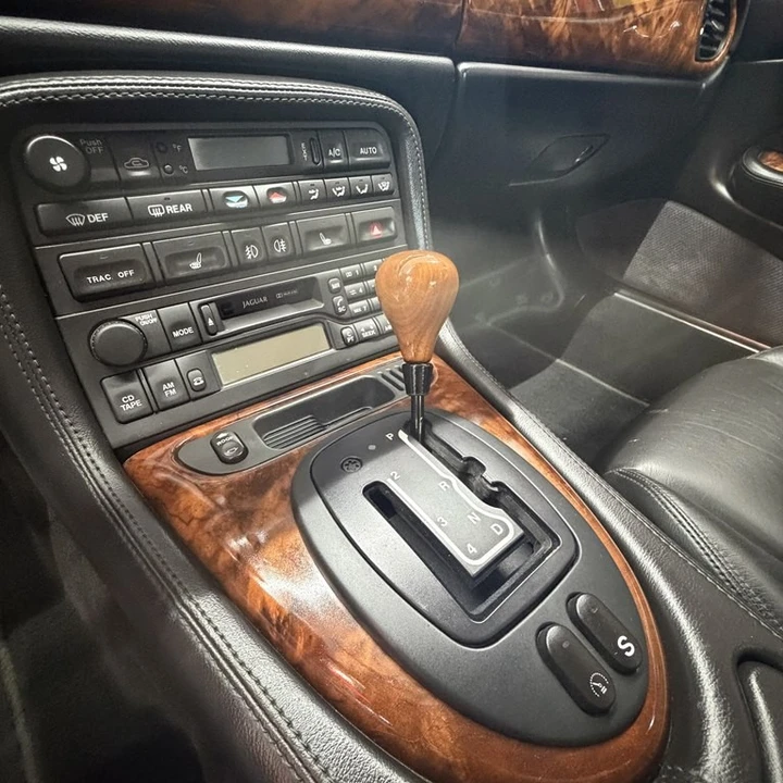 1999 Jaguar X100 XK8 - Image 13 of 22