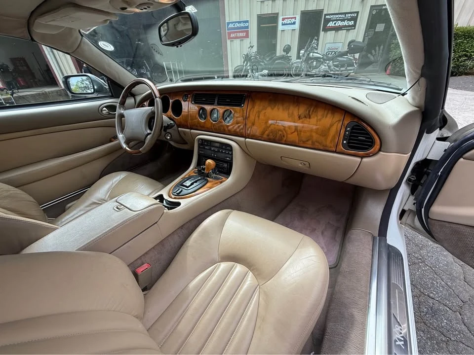1999 Jaguar X100 XK8 - Image 6 of 10