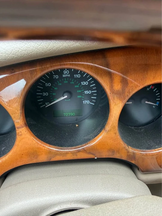 1999 Jaguar X100 XK8 - Image 9 of 10