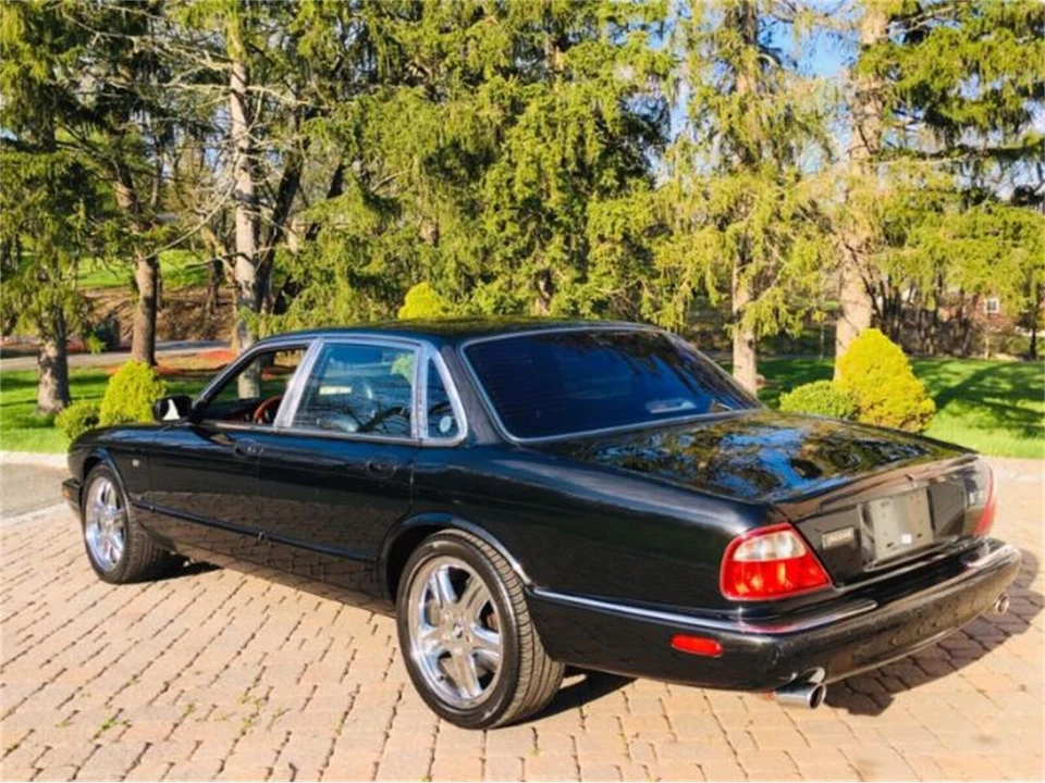 1999 Jaguar X100 XKR - Image 2 of 30
